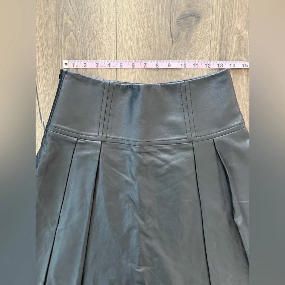 Michael Kors Faux Leather pleated black Skirt Size 4